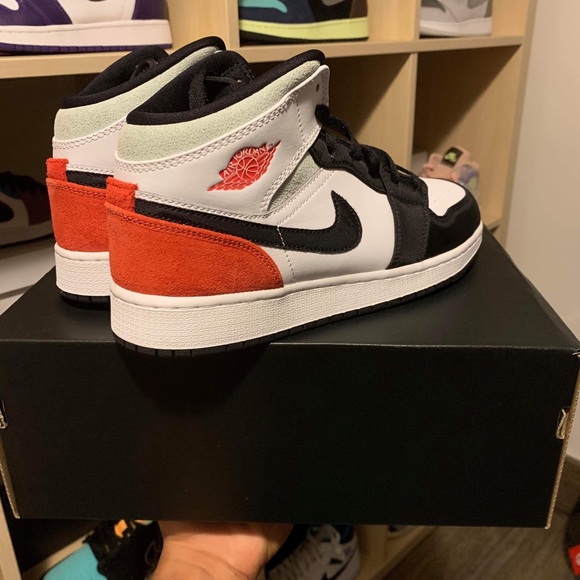 SOLD-Air Jordan 1 Mid Black Union - Picture 3 of 4